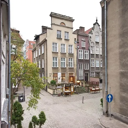 Yourapart Mariacka Starowka Гданьск